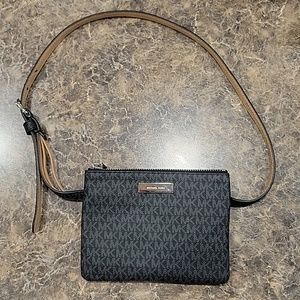 Michael Kors Black Belt Bag, Fanny pack. Size Medium